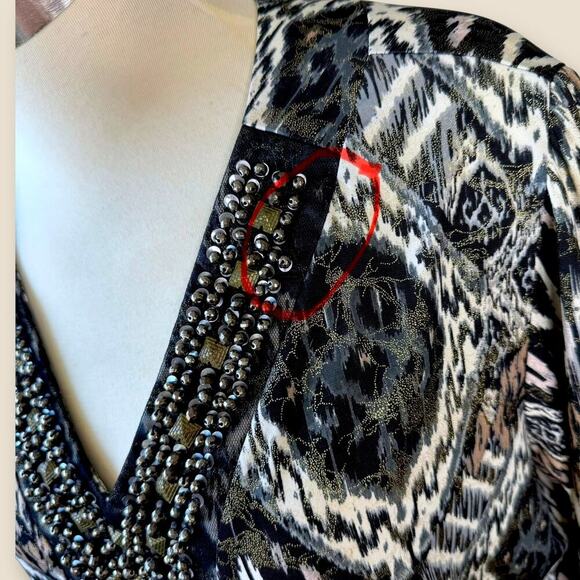 DressBarn Vintage 3/4 Sleeves Beaded V Neck Jersey Top Blouse Size 22/24 Ikat - Picture 7 of 13